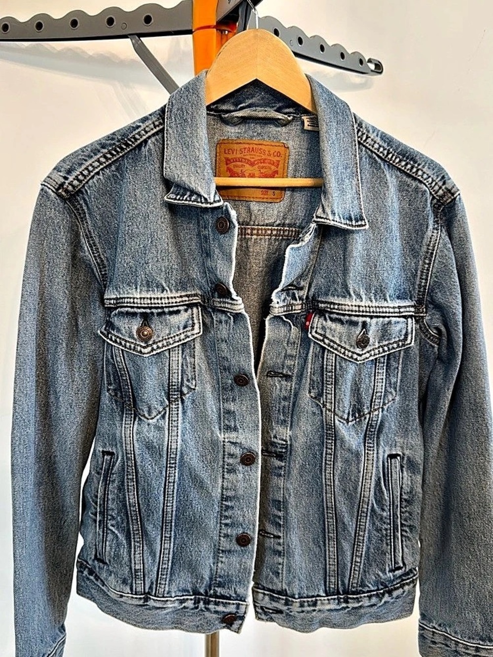 Levi Strauss & Co. Denim Trucker Jacket in Blue Size Small